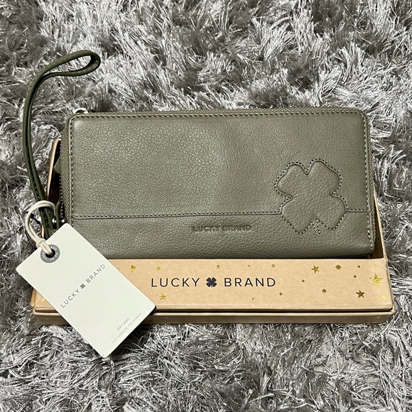 Lucky Brand Handbags - Lucky Brand Zip Around Dema Single Wallet Wrist Genuine Leather
